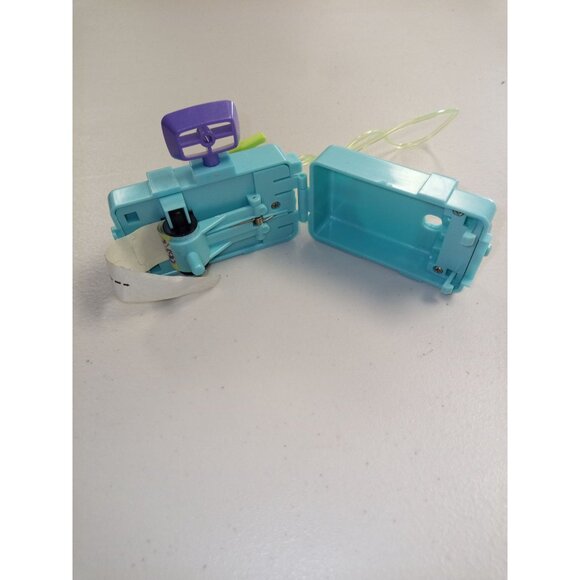 American Girl Doll Kailey Surf Set and Book - Picture 15 of 16